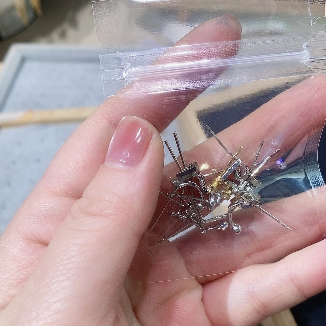 银S925镶嵌耳饰淡水珍珠