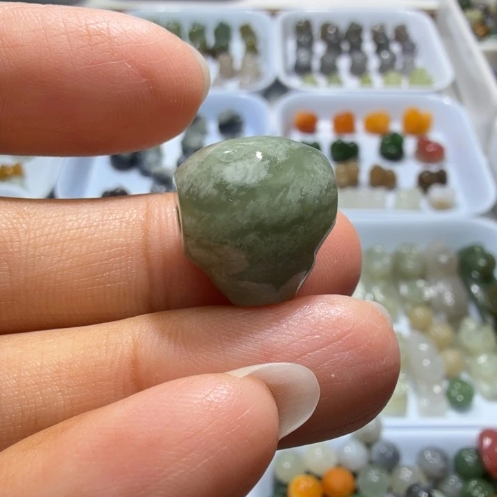 未镶嵌和田玉珠宝半成品