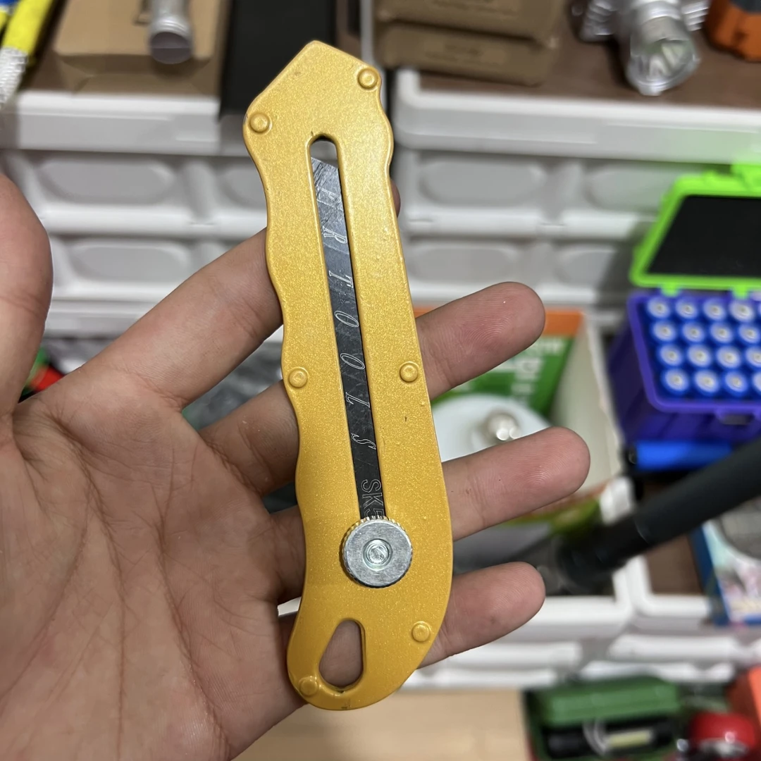 金属全钢美工刀裁纸刀超厚墙纸刀新款快递工具