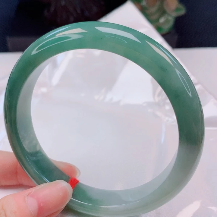 翡翠未镶嵌手镯61圈