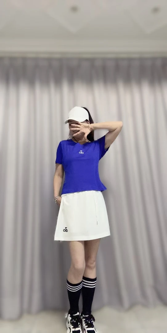 无品牌夏季新款5060刺绣开叉拼接休闲运动女款半袖T恤