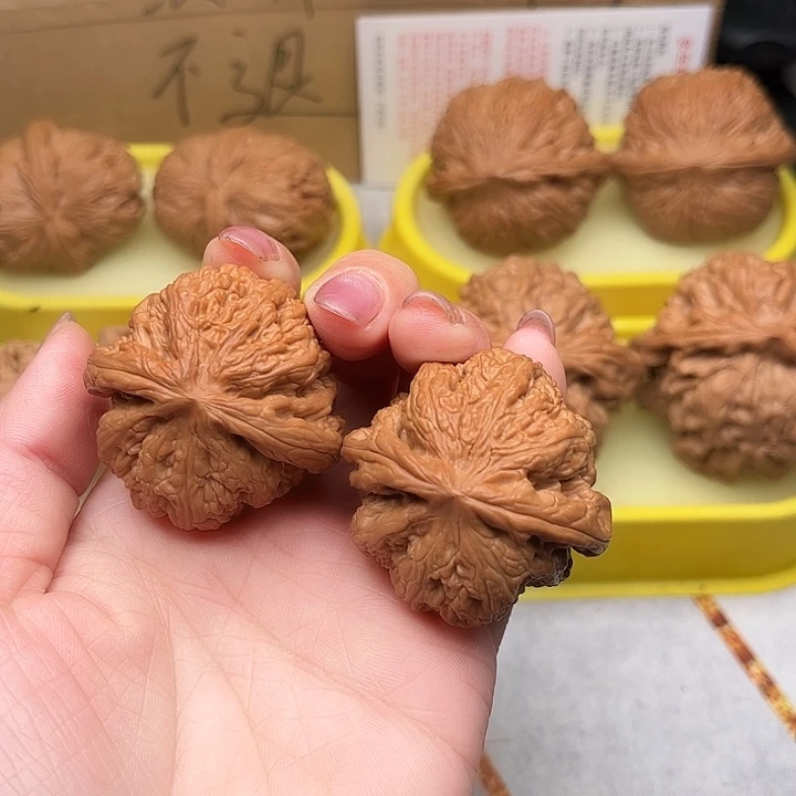 文玩核桃把件39球筋