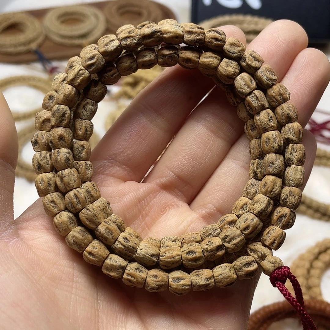 吊坠柏香籽/百香籽红芽高油密多棱方块6.5mm