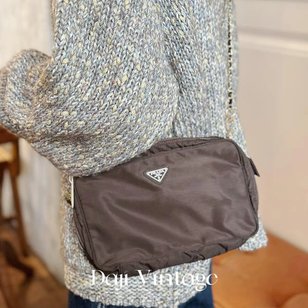 大吉中古/PRADA普拉达棕色洗漱手拿包