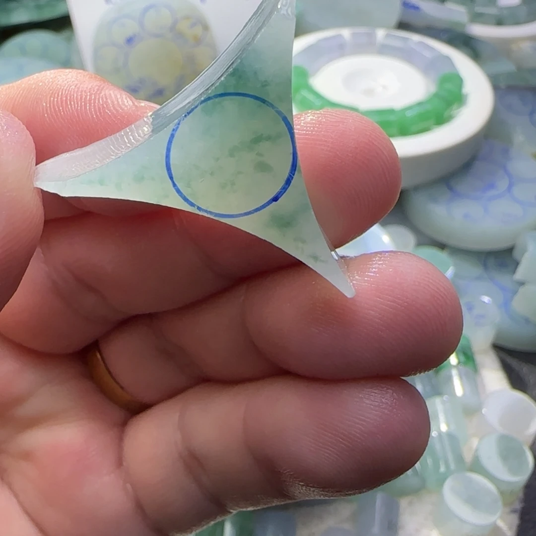 星***伴定制翡翠未镶嵌翡翠