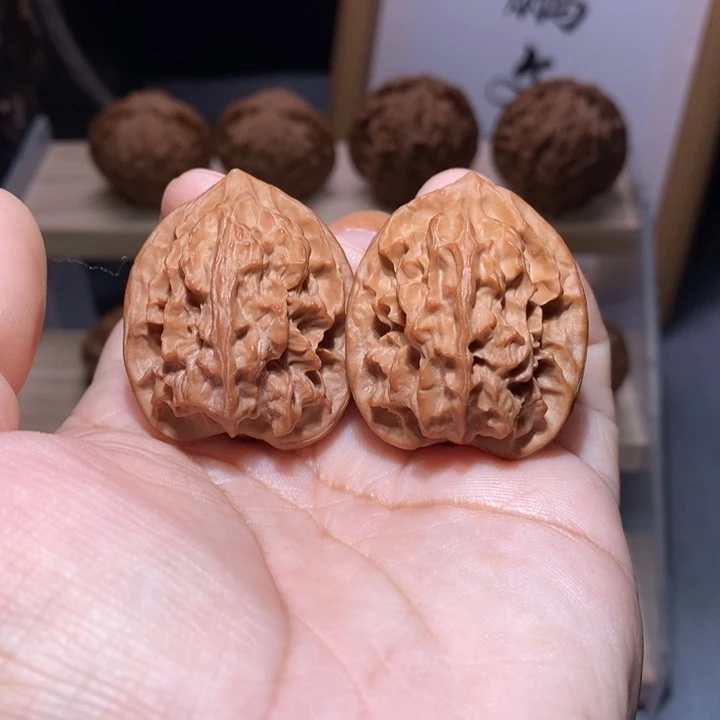 吊坠文玩核桃全品龙骨