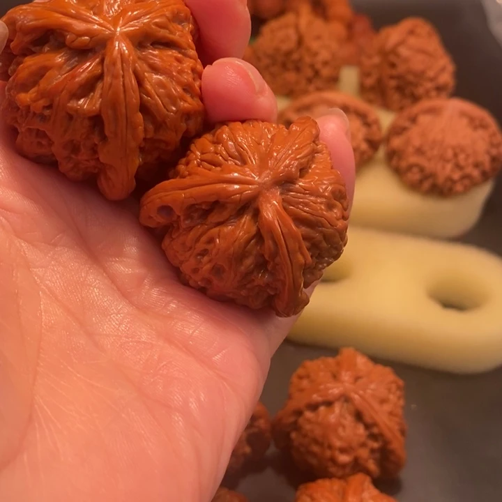 建***哥猴头核桃吊坠工艺核桃