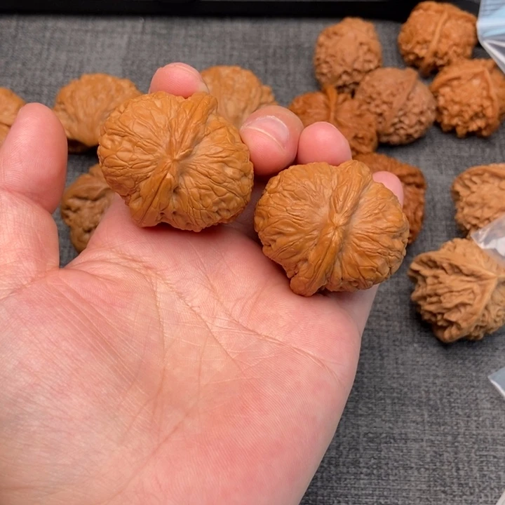 文玩核桃把件元宝40