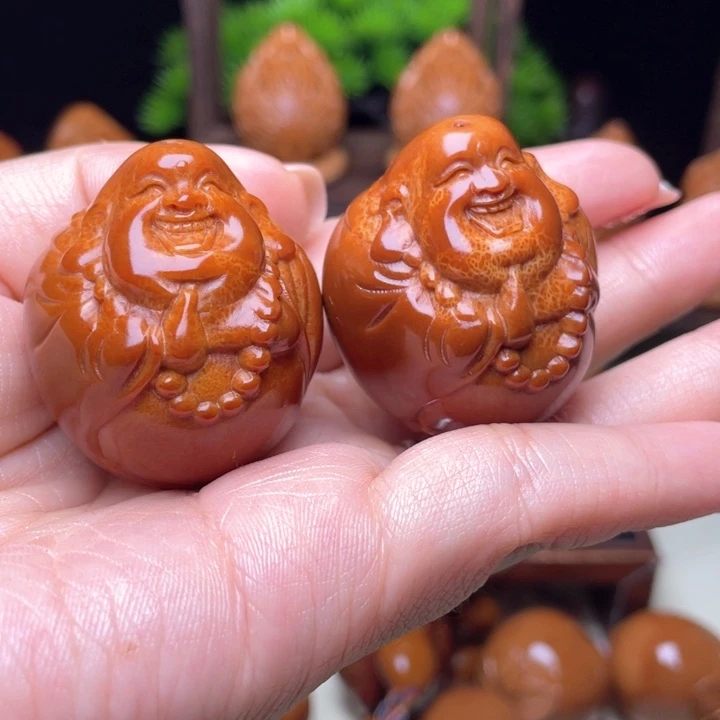 吊坠橄榄核弥勒手球