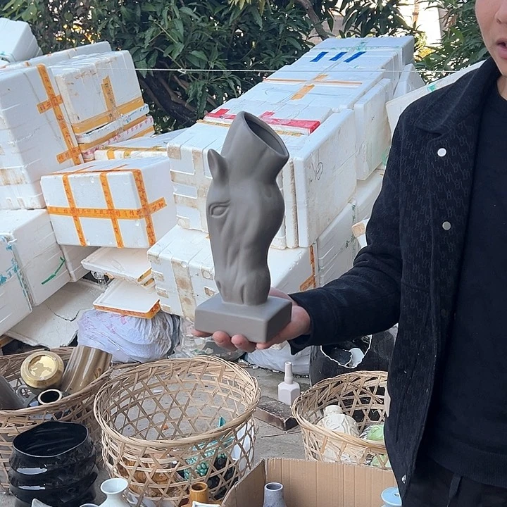 瓶高度29厘米口径7厘米微瑕捡漏