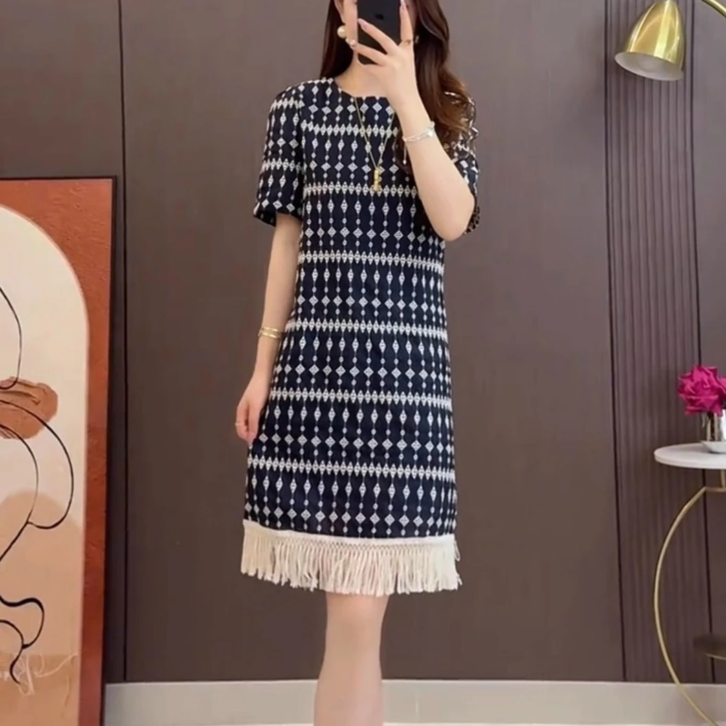 大码夏季新款宽松气质连衣裙胖mm显瘦高级感法式减龄时尚短袖裙子