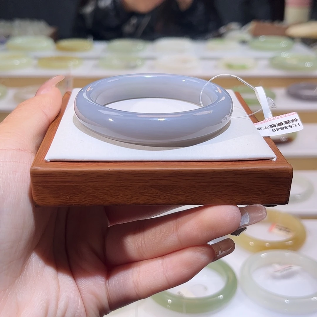 和田玉未镶嵌手镯满圈紫带翠