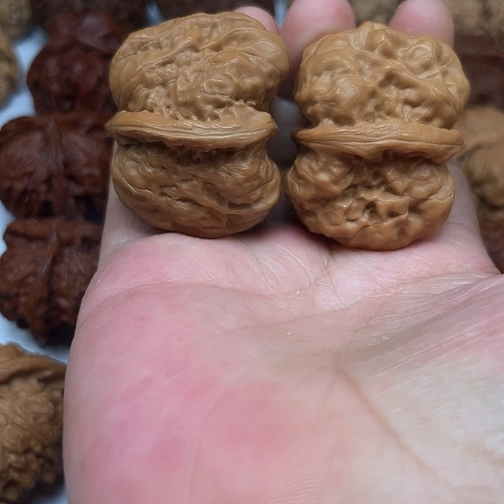 文玩核桃吊坠夏***、我想要