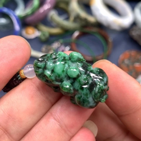【闪购商品】颈饰未镶嵌翡翠心**惜