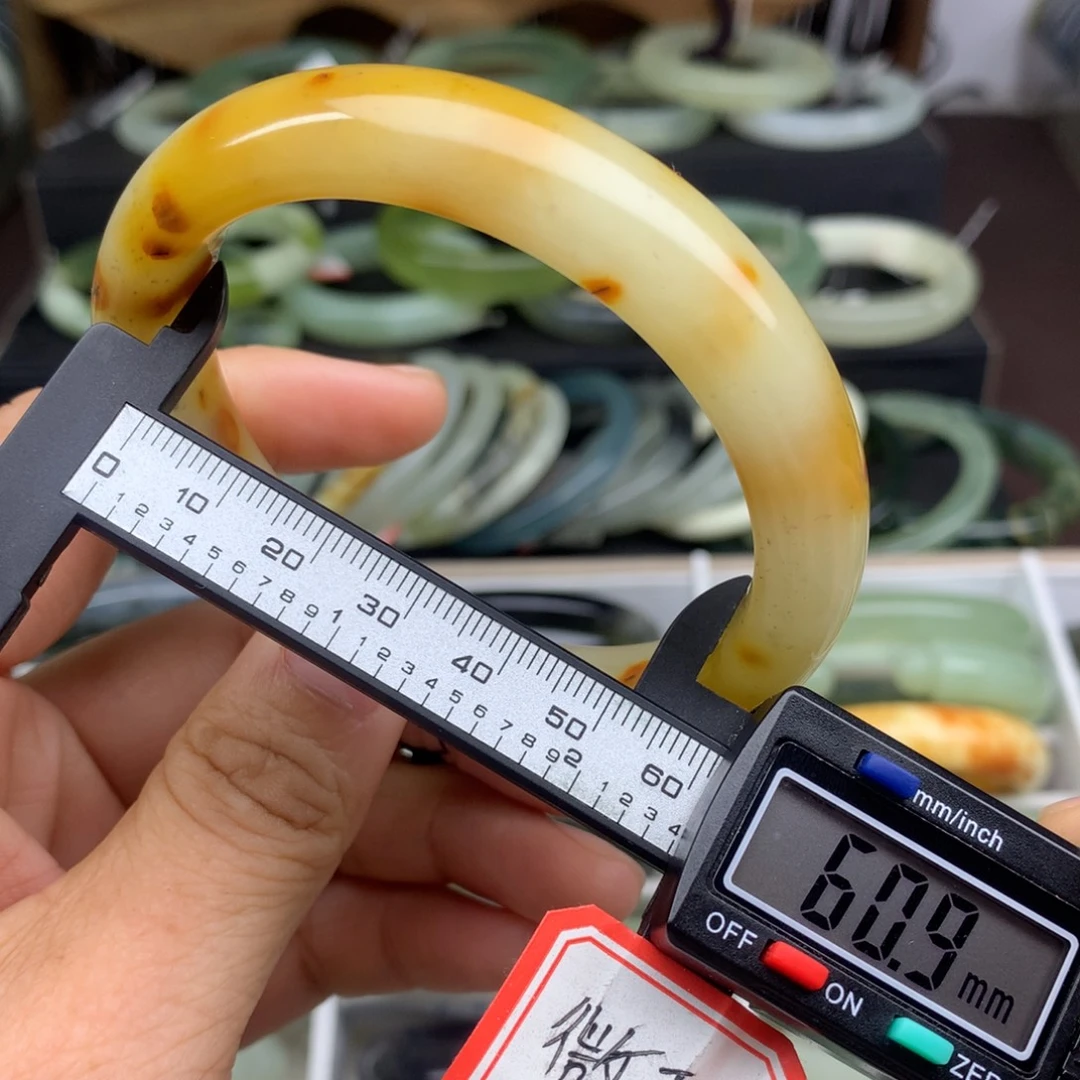 蛇纹石玉未镶嵌手镯714