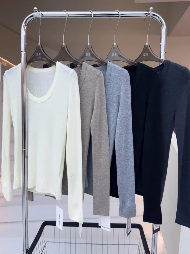 MIM U型领打底衫