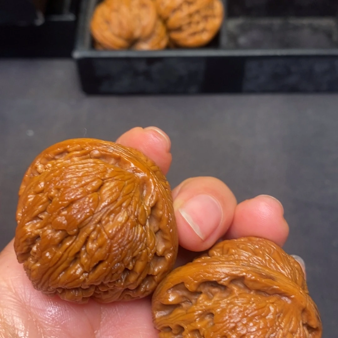 文玩核桃把件秦岭山脉的东