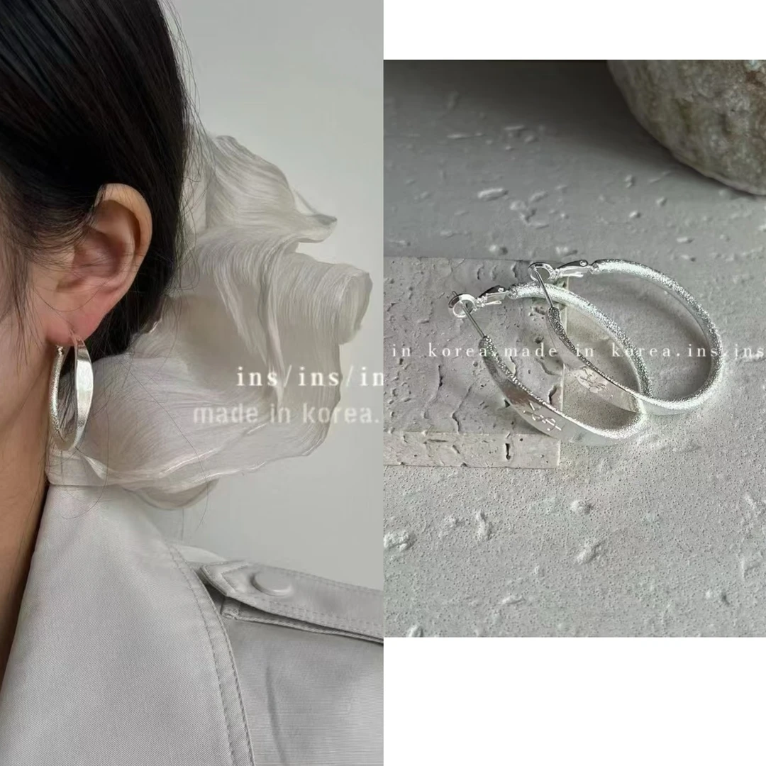 非金属皮质耳饰  （小雨推荐）2025年夏款百搭轻奢 日韩耳环