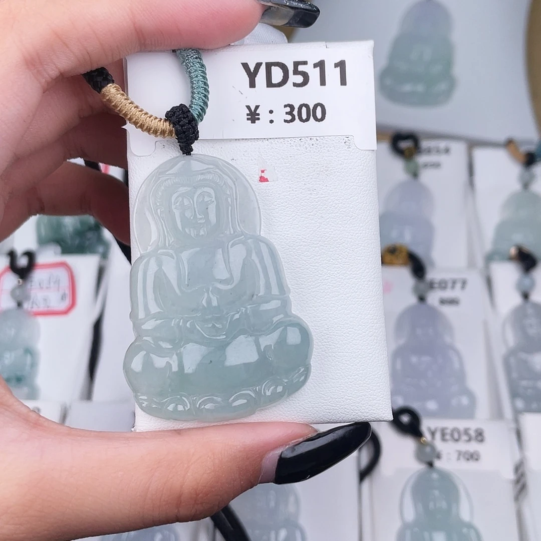 翡翠未镶嵌颈饰YD511