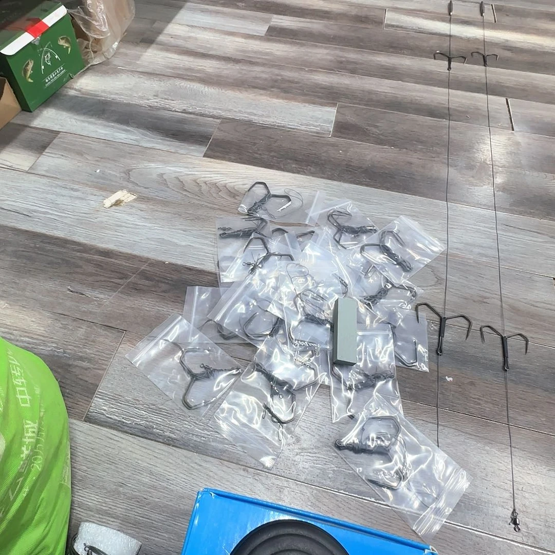 双排蝴蝶钩绑好的22副中号