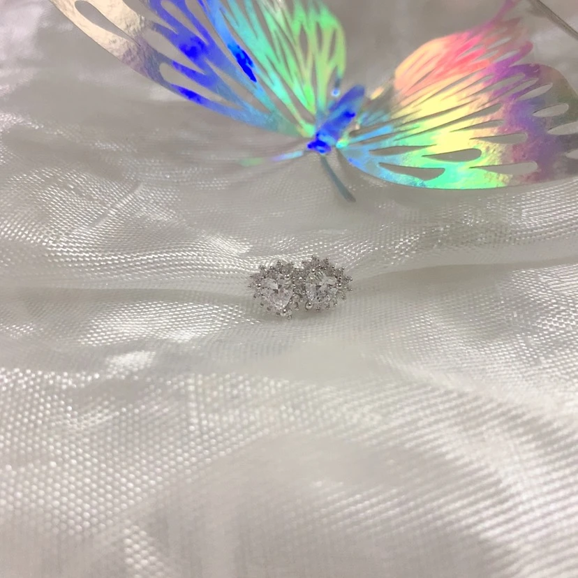 925银合成锆石耳饰 耳钉轻奢风女镶钻迷你手工足银简约耳饰甜美