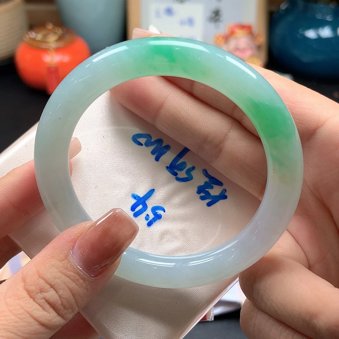 翡翠未镶嵌手镯61号