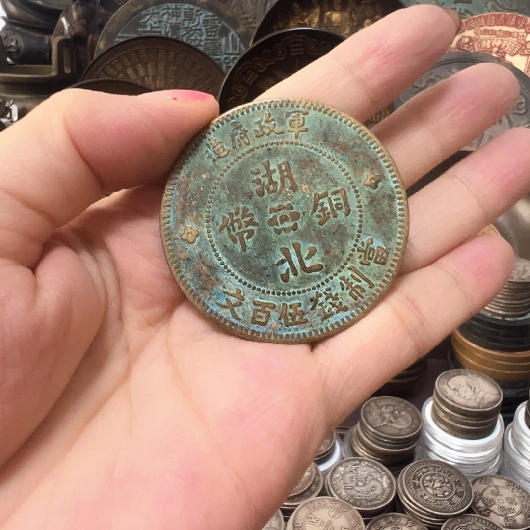 金属复古风格摆件