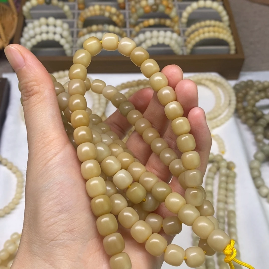 唐***人吊坠菩提根/象牙果唐
