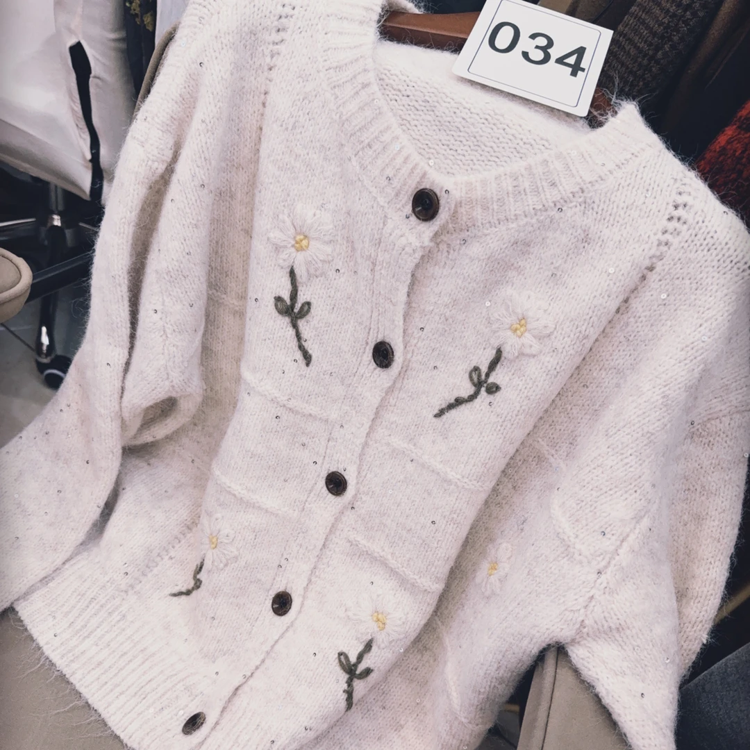 所有毛衣都在这个链接拍，按直播间号码拍，拍几号发几号