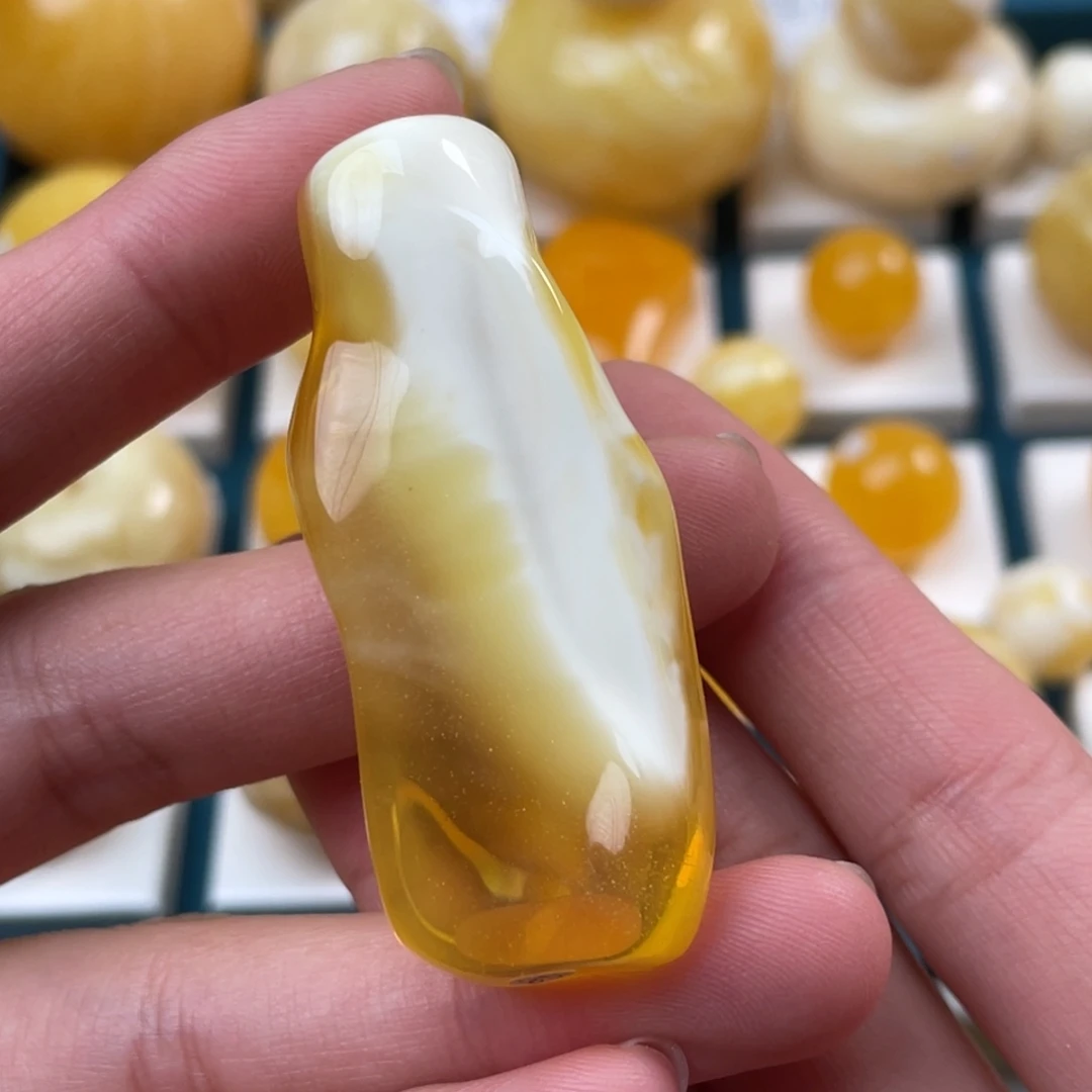 蜜蜡未镶嵌珠宝奇石微瑕
