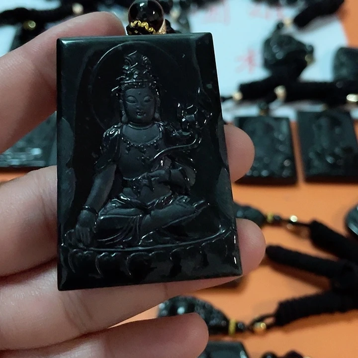 翡翠颈饰未镶嵌夏*瞳