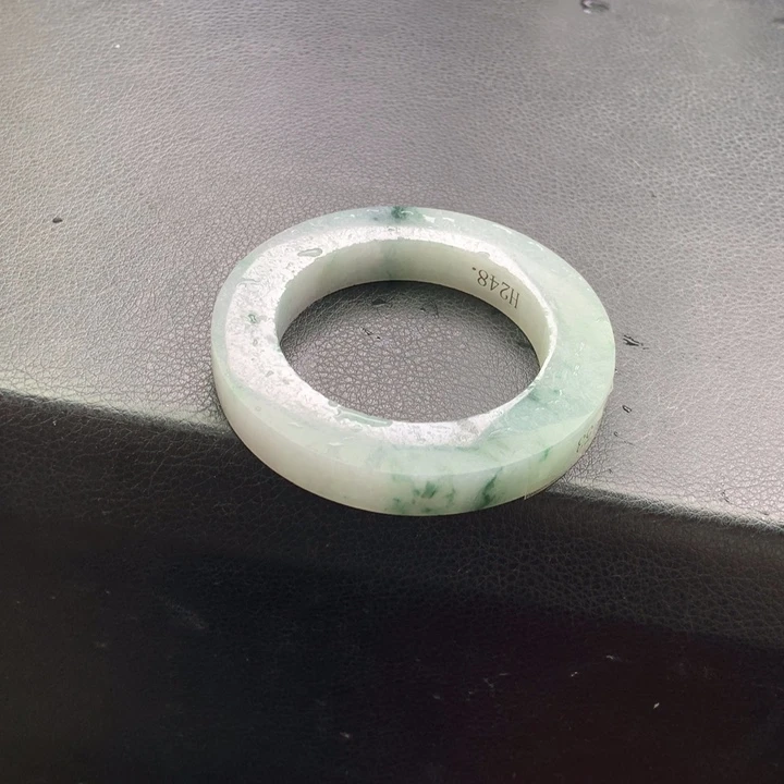 定制翡翠翡翠手镯未镶嵌