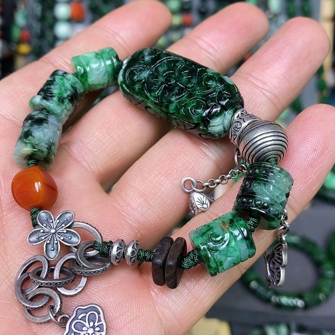 未镶嵌手链翡翠漂亮美眉