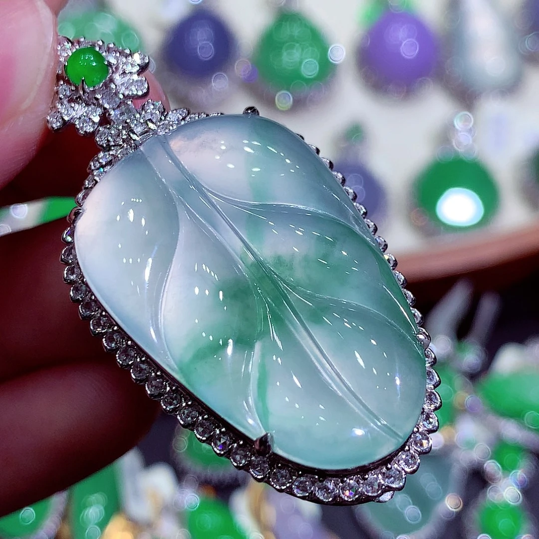 吊坠(不含链)18K金镶嵌翡翠