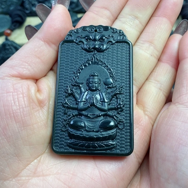 和田玉（青玉）颈饰未镶嵌彭*哥双面雕刻