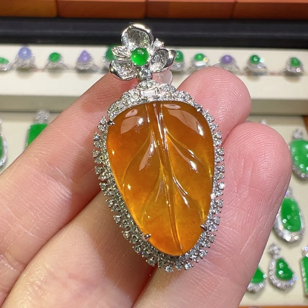 翡翠颈饰18K金镶嵌收到货48小时鉴赏期