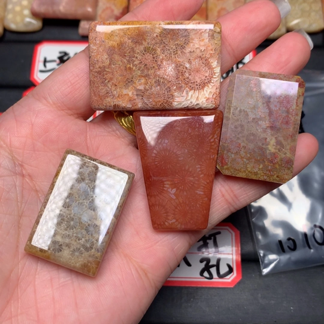 【闪购商品】硅化玉颈饰合金灵*
