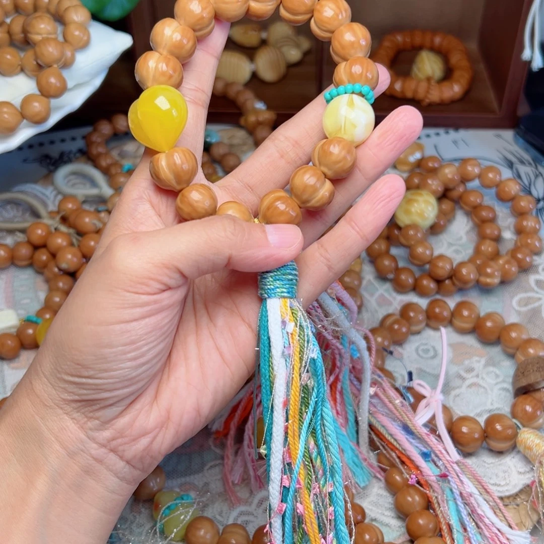 猴头核桃吊坠屁桃手持