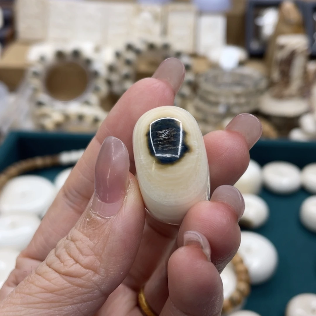 伪***人猛犸象牙手串/手链/手镯平安扣蓝眼