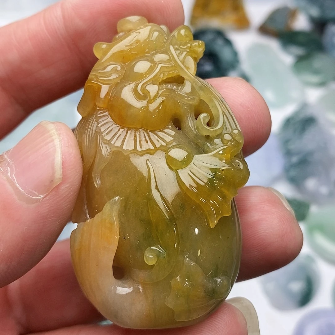 翡翠颈饰未镶嵌龙头鱼