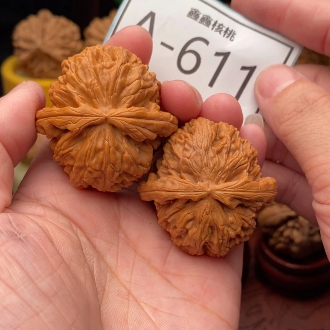 文玩核桃把件闷白41