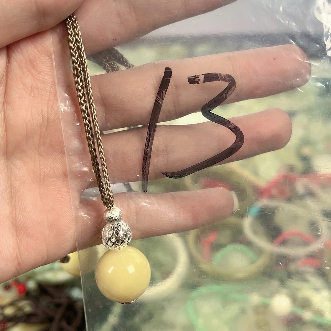 【闪购商品】蛇纹石玉未镶嵌岫玉