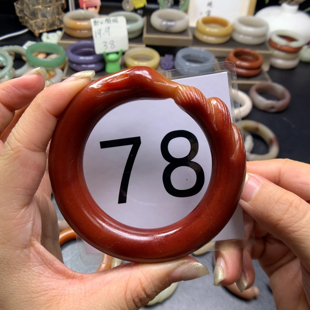 石英质玉手镯未镶嵌?***吖