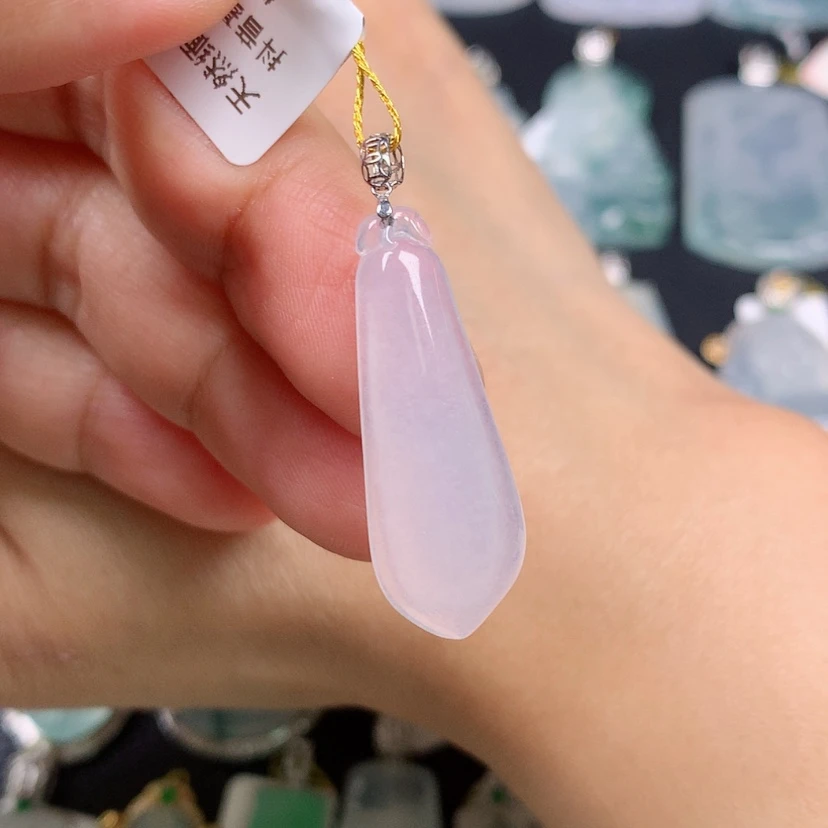 【闪购商品】翡翠18K金镶嵌颈饰福瓜