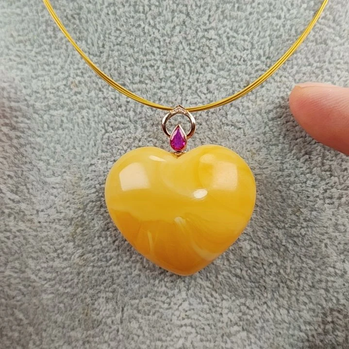 琥珀吊坠(赠链)18K金镶嵌霞*