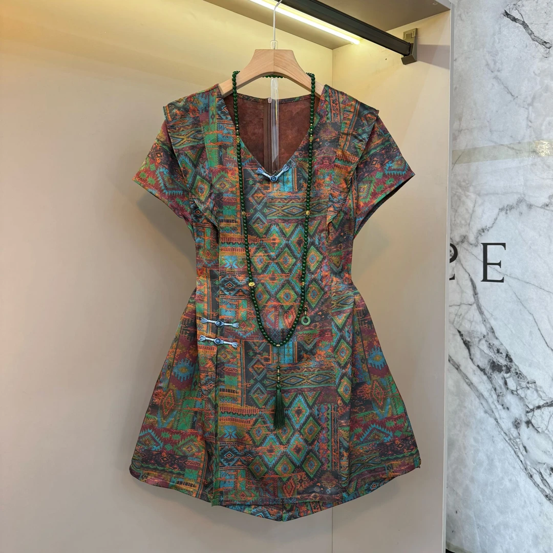 2025新中式国风复古印花简约大方v领盘扣东方美学轻奢两件套1896