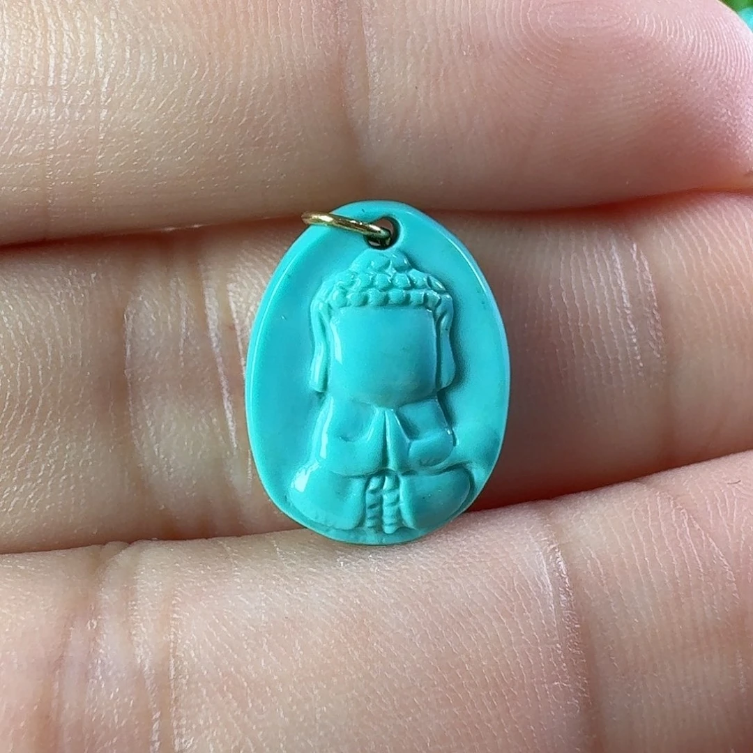 绿松石未镶嵌颈饰