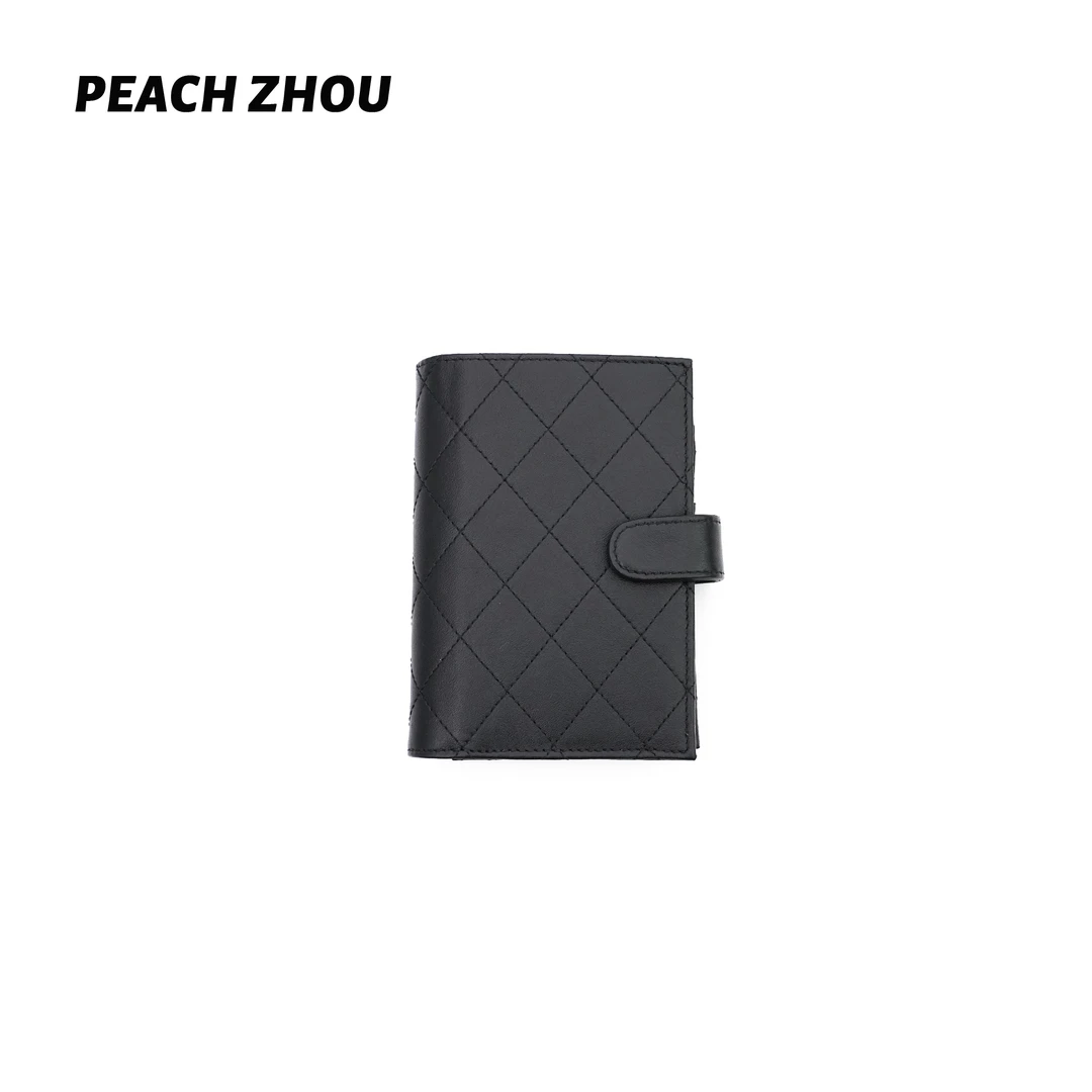 『PEACHZHOU』头层牛皮小香风经典菱格护照夹气质高级感多功能卡包