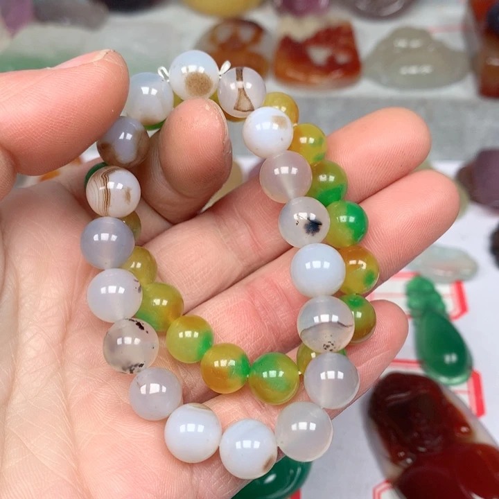 玛瑙/玉髓颈饰未镶嵌知****。