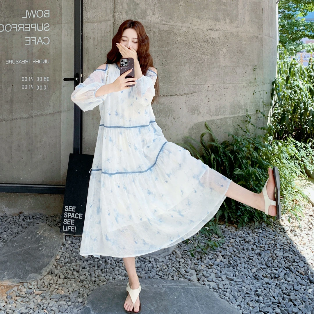 法式气质露肩碎花连衣裙女2025早秋新款高级感收腰显瘦仙气裙子
